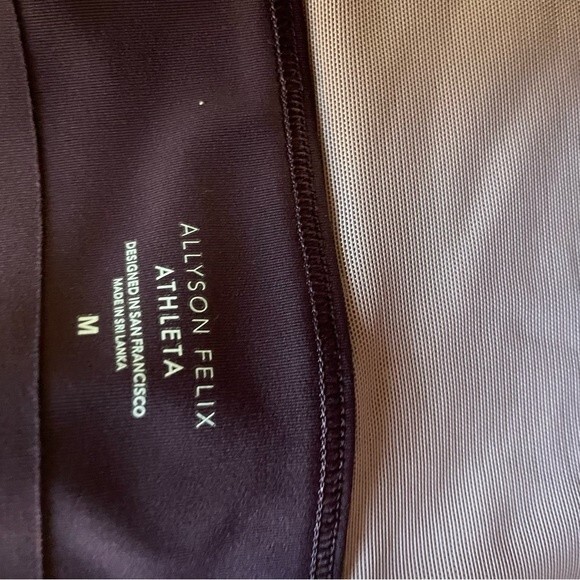 Athleta x Allyson Felix Legend Zip up Sports Bra size Medium purple pink - Picture 8 of 8
